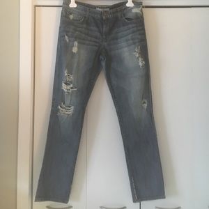 Joe’s jeans ripped size 31